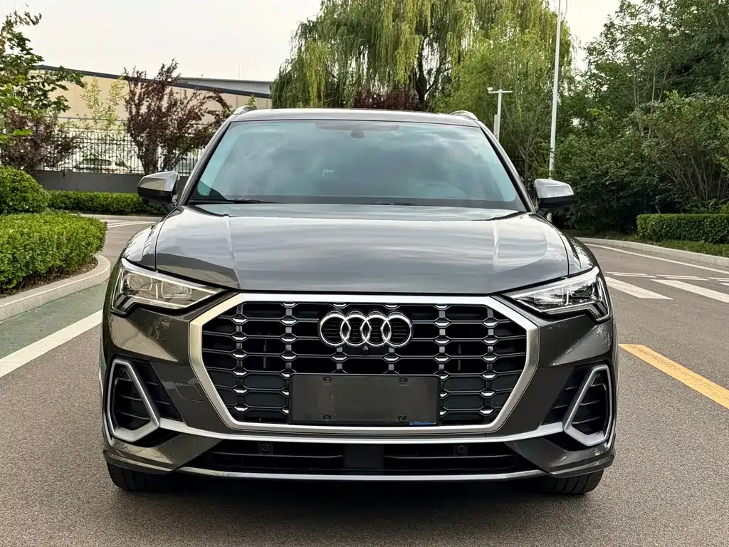 Audi Q3 — фото 9