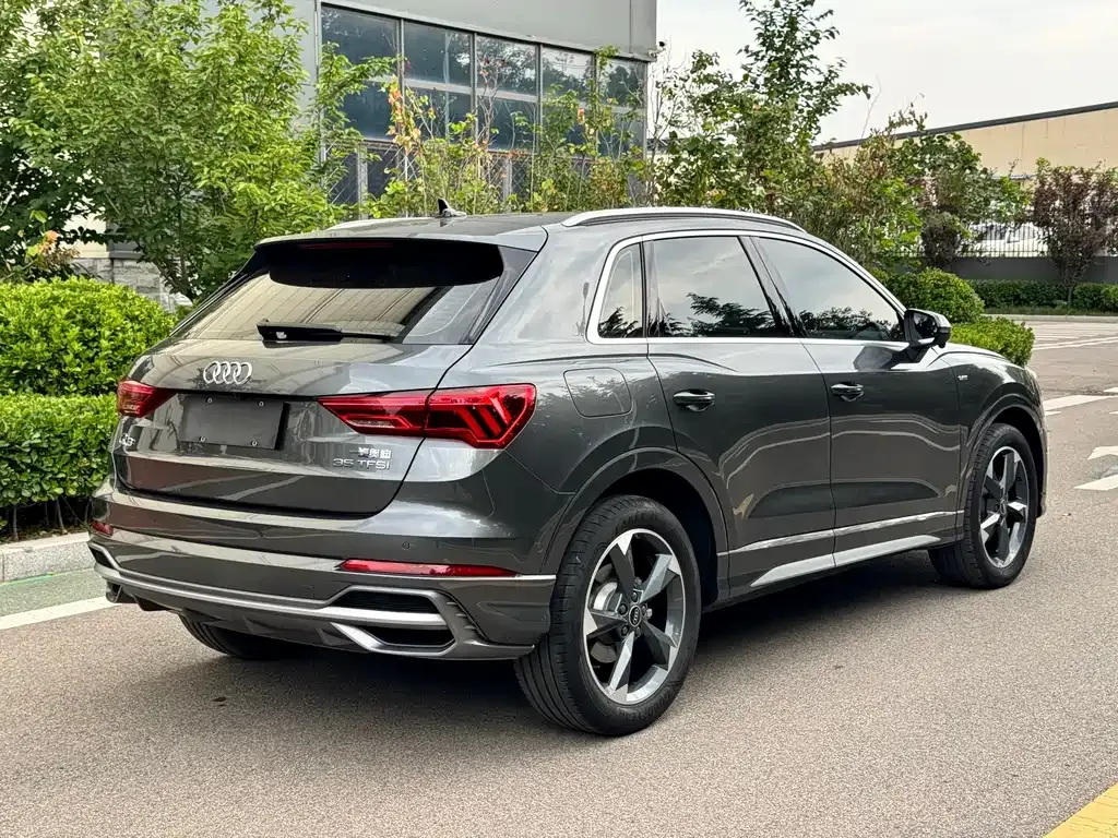 Audi Q3 — фото 6