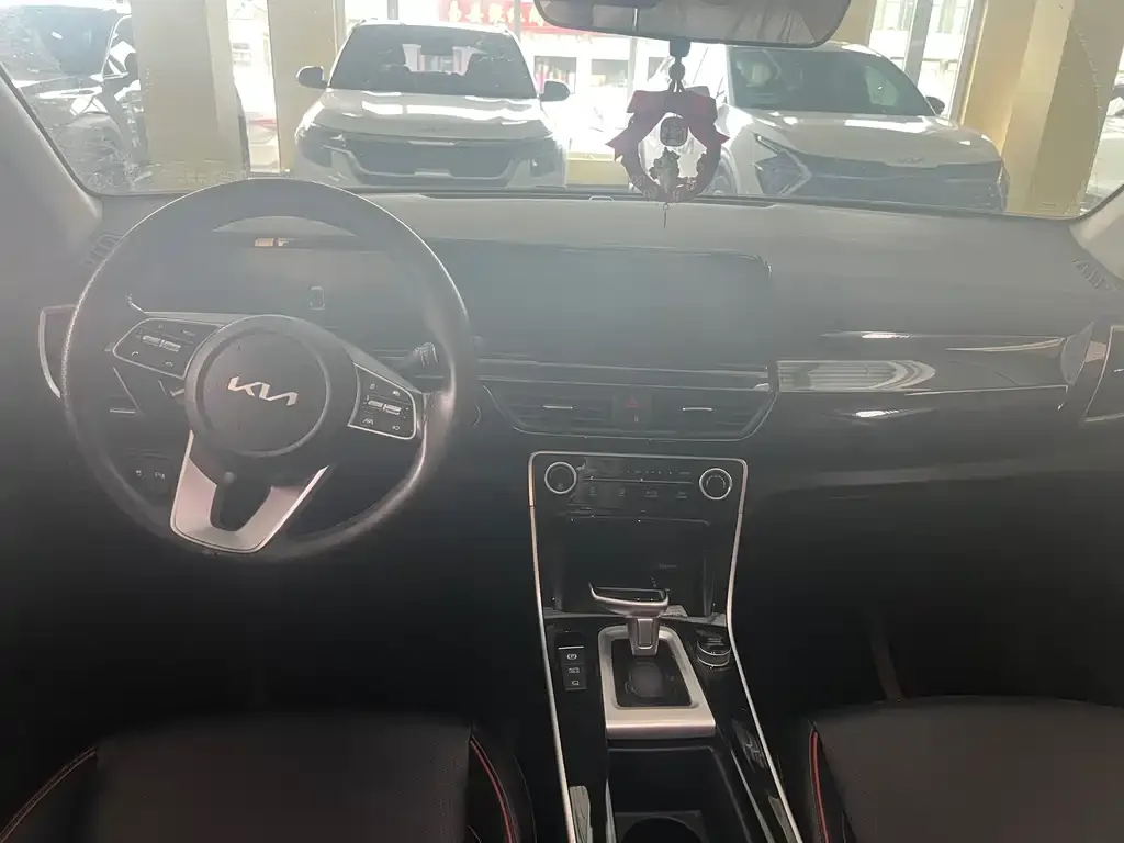 Kia Seltos 2023 из CN, фото 5