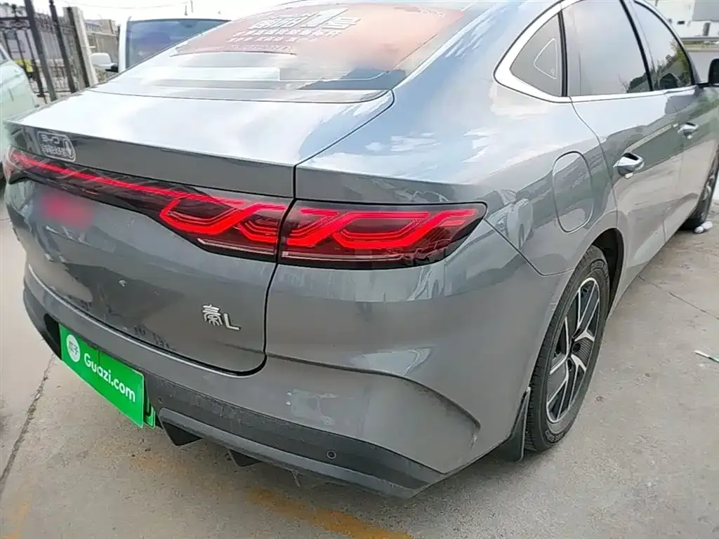 BYD Qin L — фото 7
