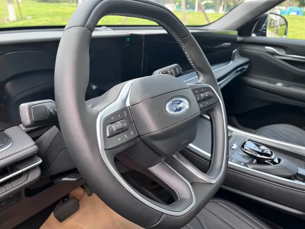 Ford Edge — фото 2
