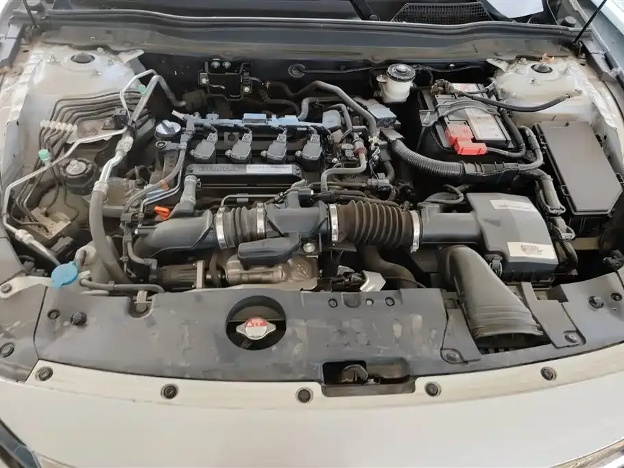 Honda Accord — фото 9