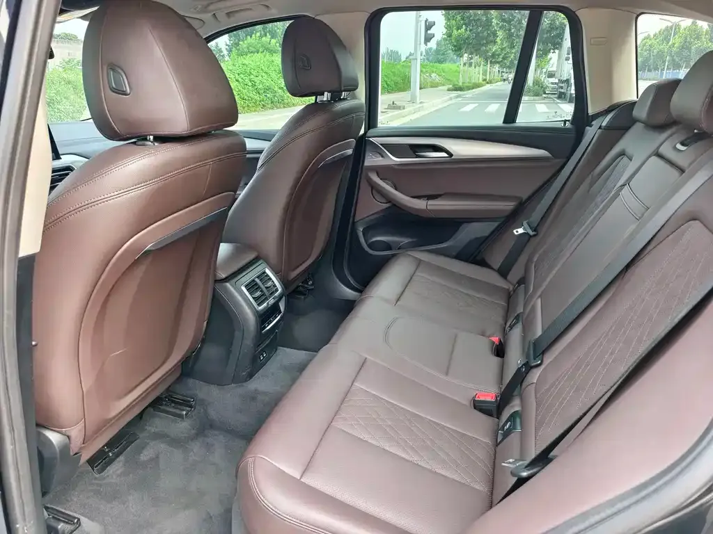 BMW iX3 2023 из CN, фото 7