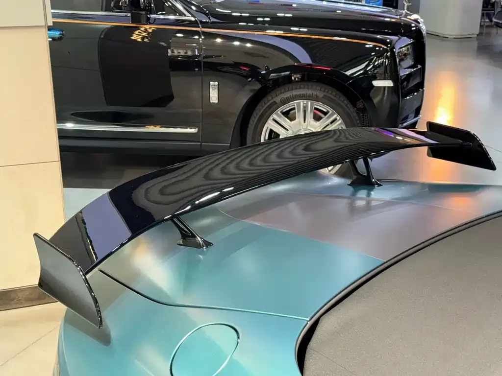 Aston Martin V8 Vantage 2022 из CN, фото 10