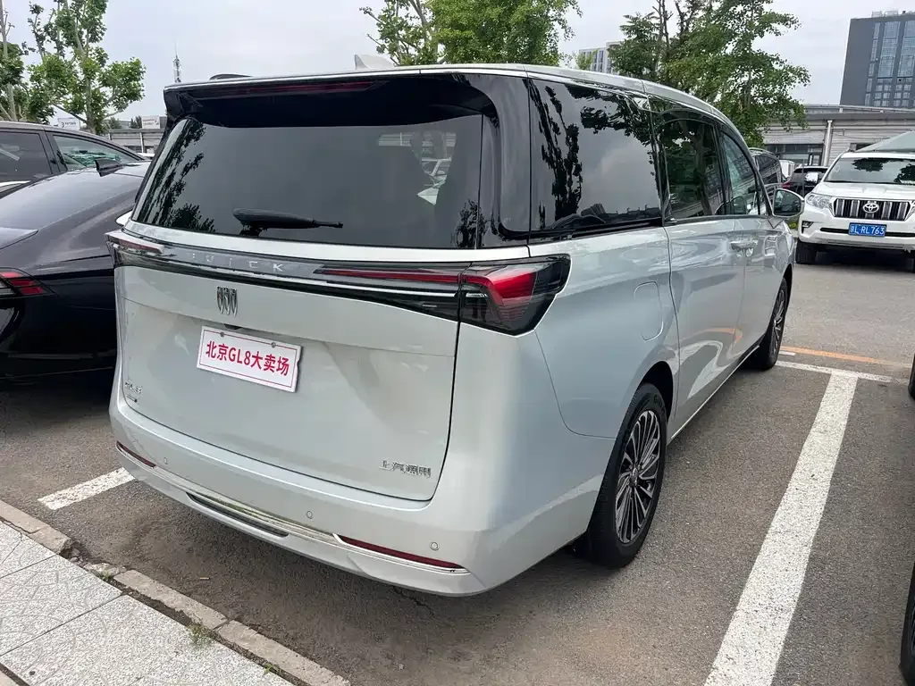 Buick GL8 Hybrid 2025 из CN, фото 8