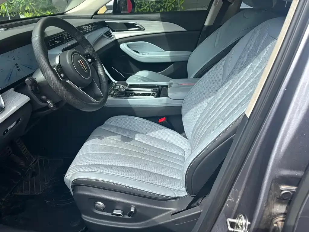 Hongqi H5 PHEV 2025 из CN, фото 5