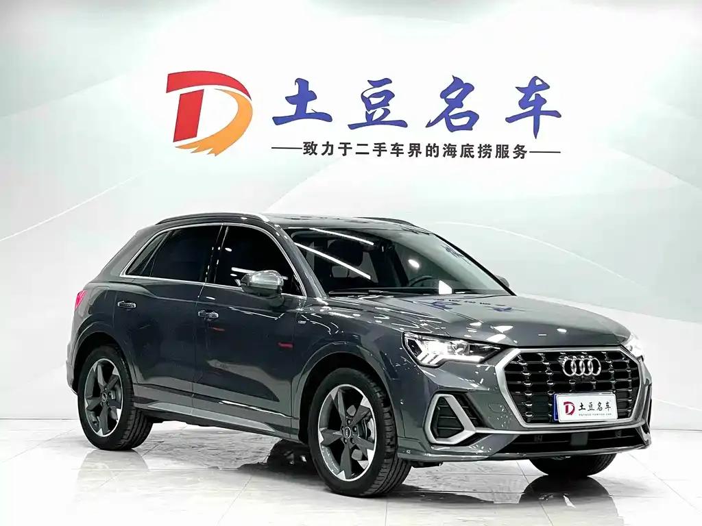 Audi Q3 — фото 10