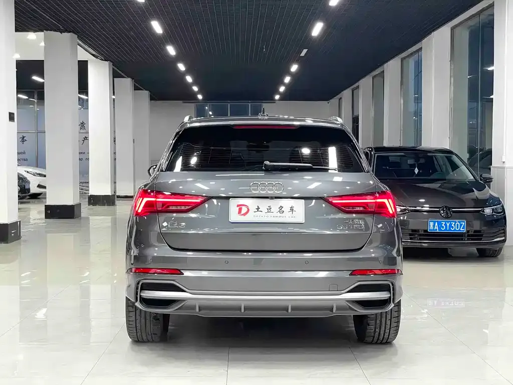 Audi Q3 — фото 7