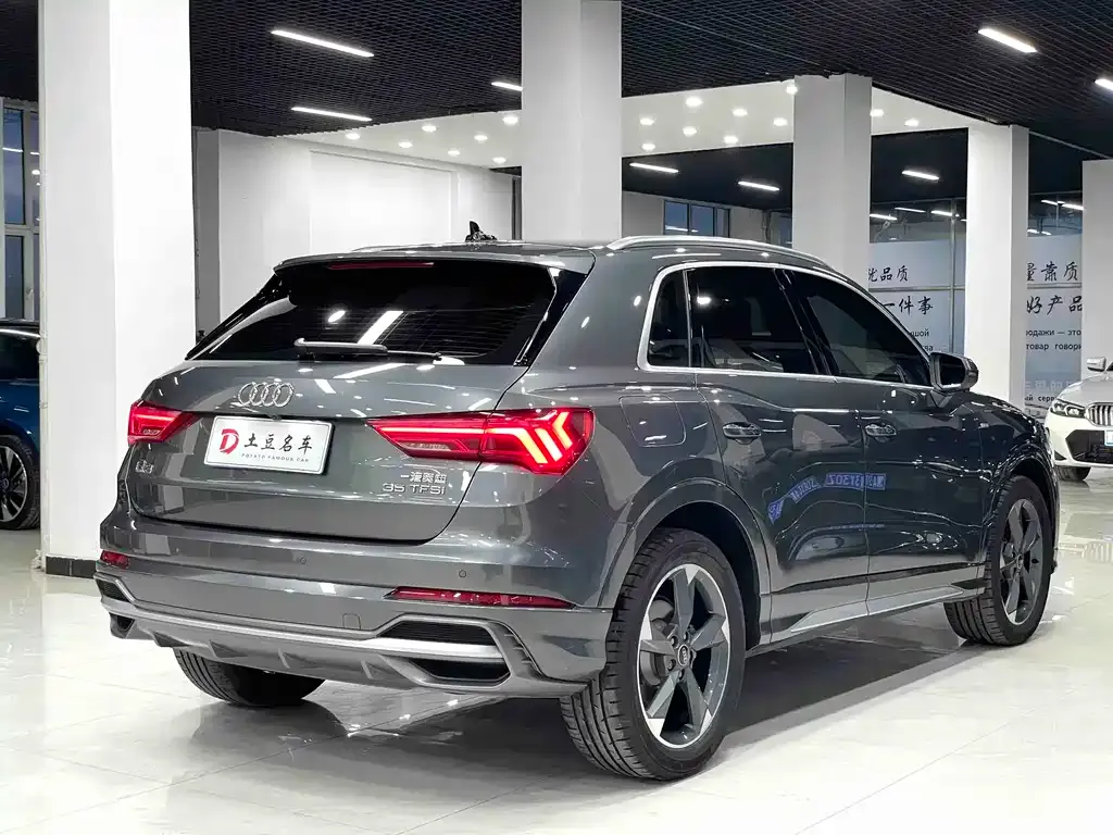 Audi Q3 — фото 8