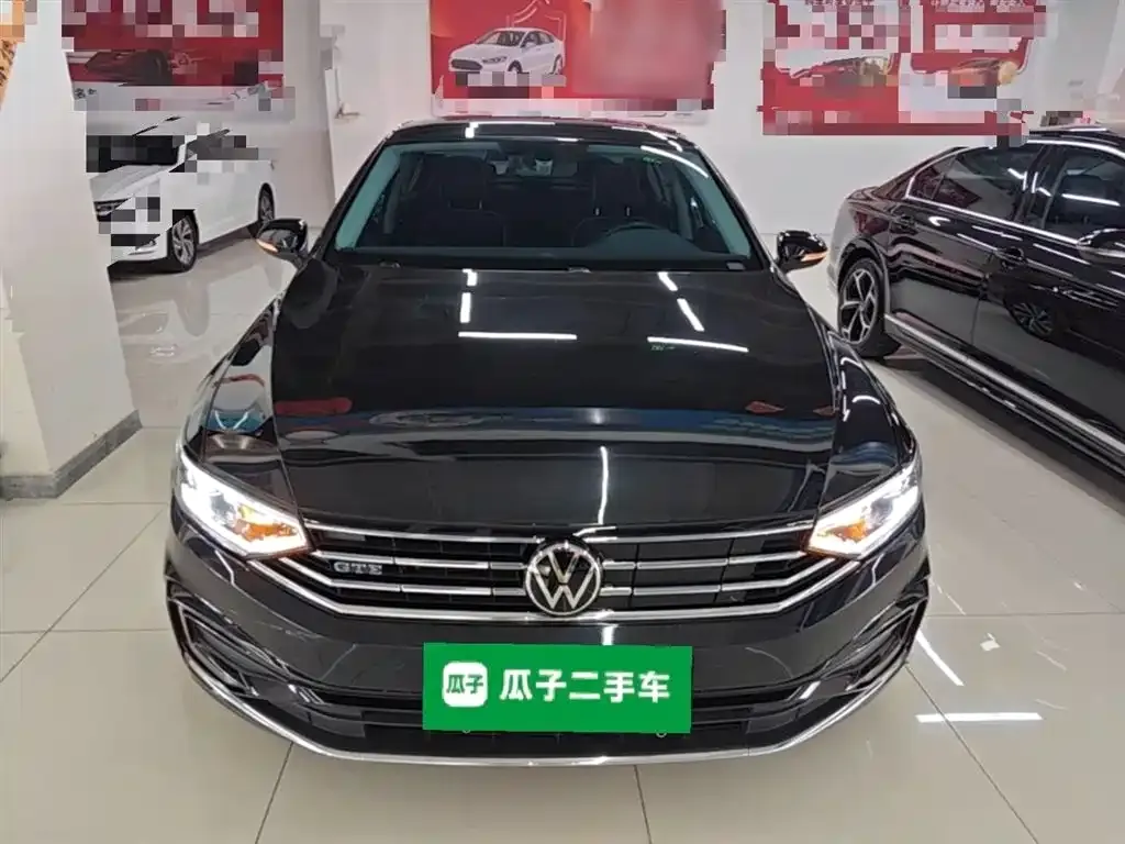Volkswagen Magotan GTE PHEV 2023 из CN, фото 6