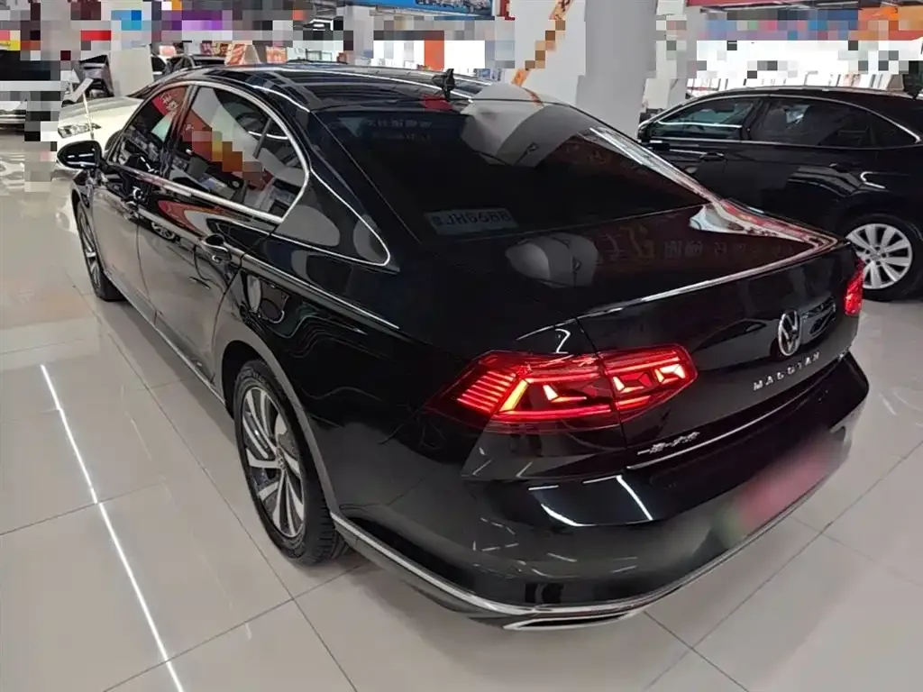 Volkswagen Magotan GTE PHEV 2023 из CN, фото 10
