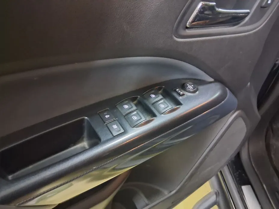 Chevrolet (GM Daewoo) Colorado 2021 из KR, фото 6