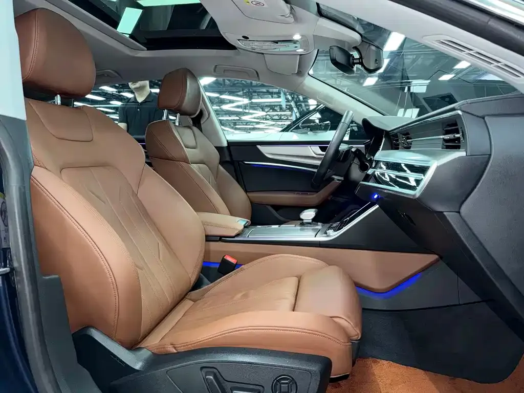 Audi A7 2021 из CN, фото 2