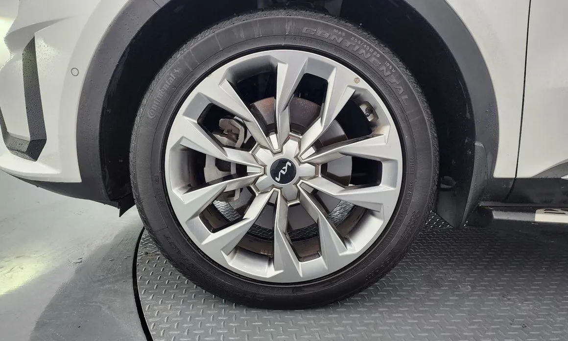 Kia Sorento — фото 6