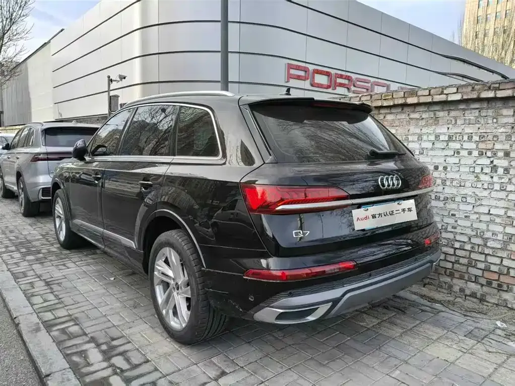Audi Q7 — фото 4