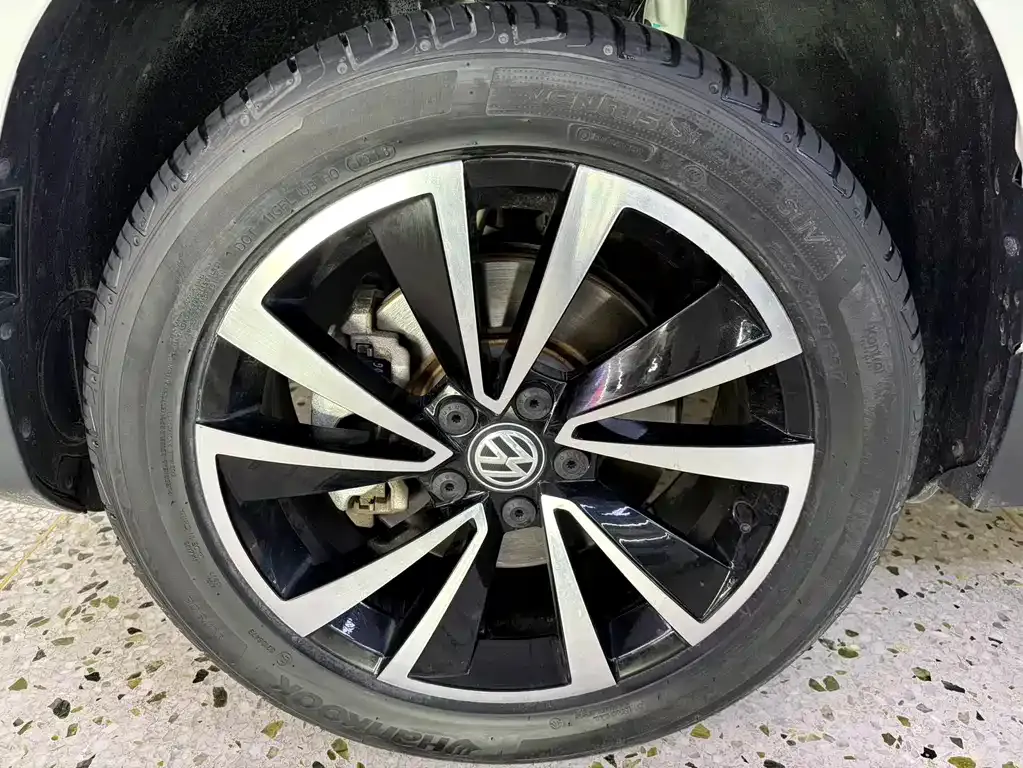 Volkswagen Tharu — фото 6