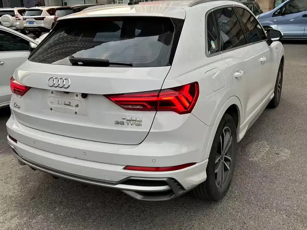 Audi Q3 — фото 5
