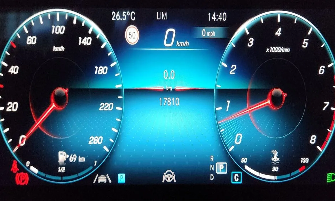 Mercedes-Benz E-Class 2023 из KR, фото 10