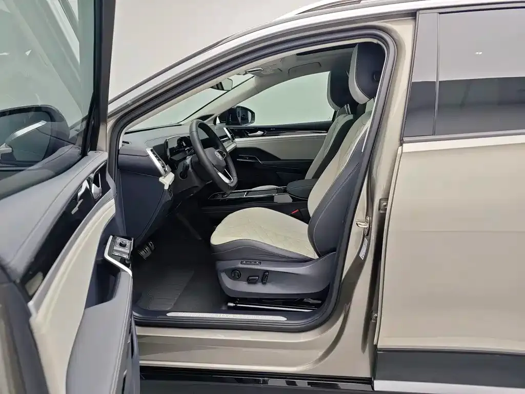 Volkswagen ID.6 Crozz 2022 из CN, фото 10
