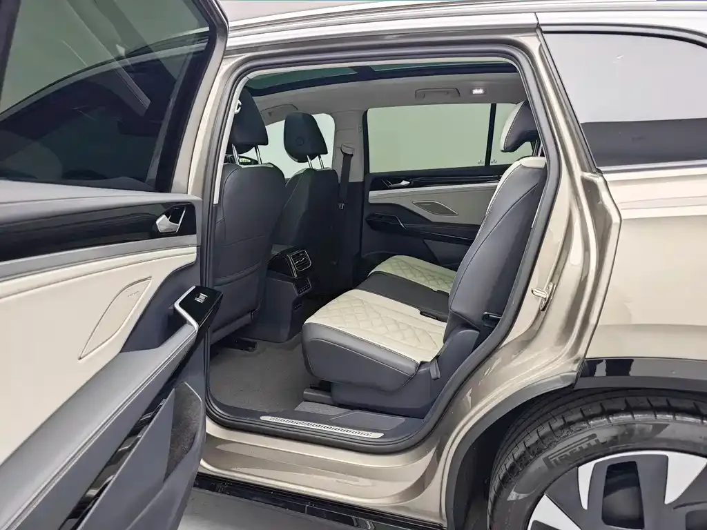 Volkswagen ID.6 Crozz 2022 из CN, фото 6