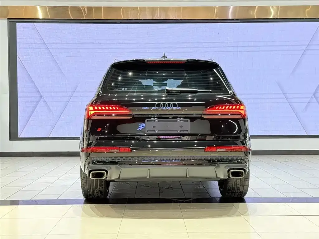 Audi Q7 — фото 3