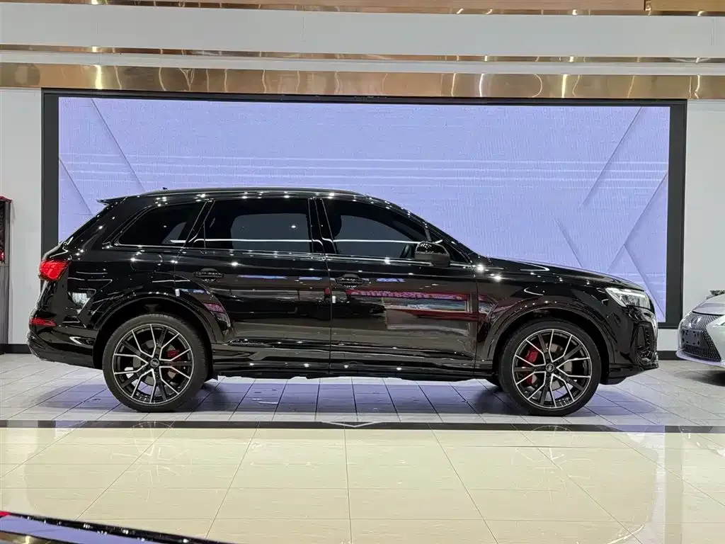 Audi Q7 — фото 4