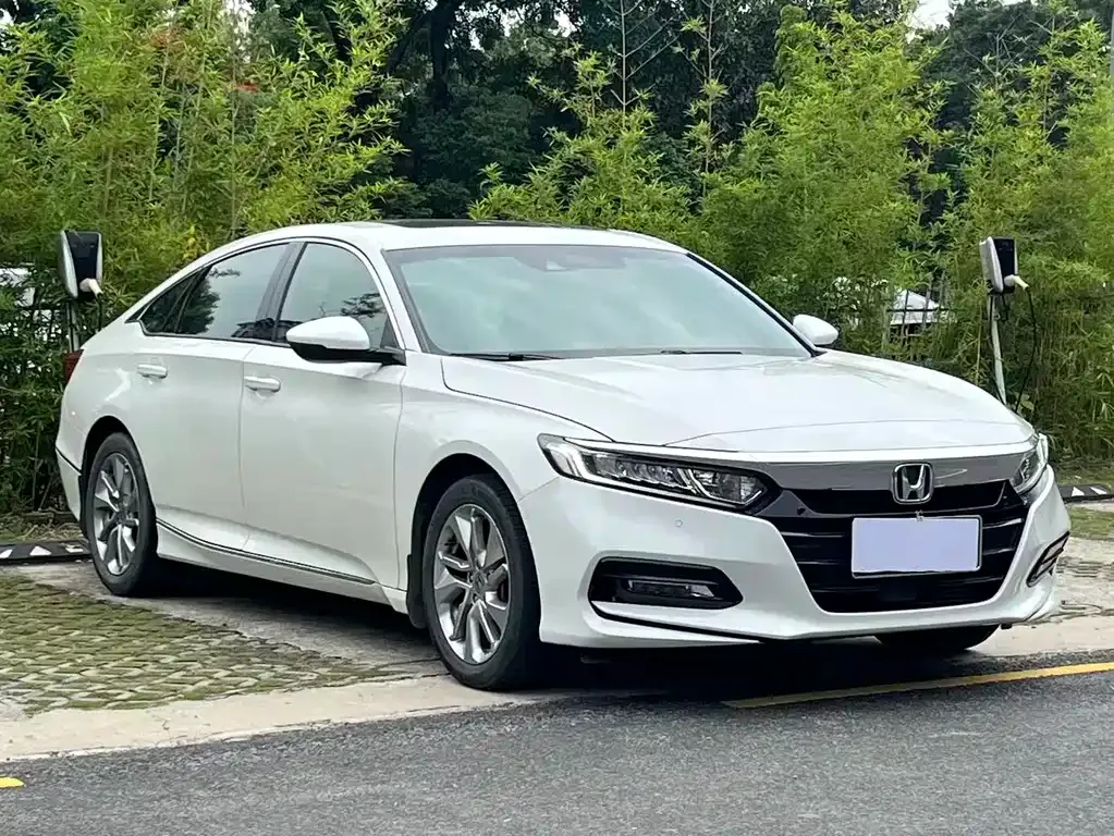 Honda Accord — фото 6
