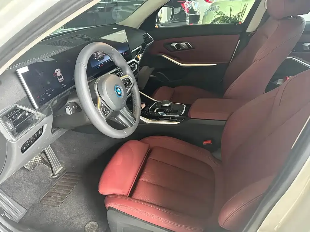BMW i3 2024 из CN, фото 8