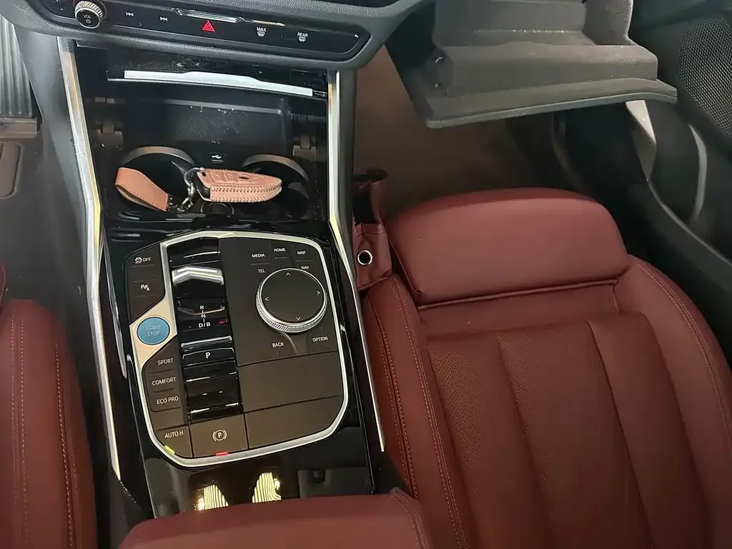 BMW i3 2024 из CN, фото 7