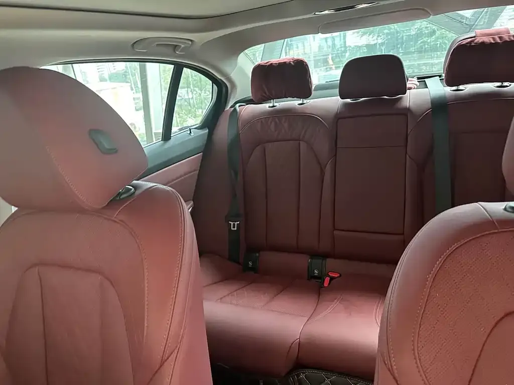 BMW i3 2024 из CN, фото 5