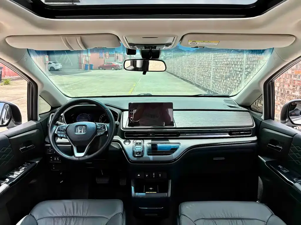 Honda Elysion 2023 из CN, фото 2