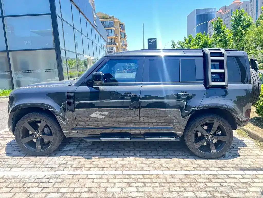 Land Rover Defender — фото 3