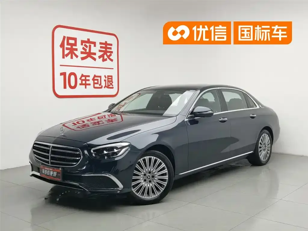 Mercedes-Benz E-Class — фото 1