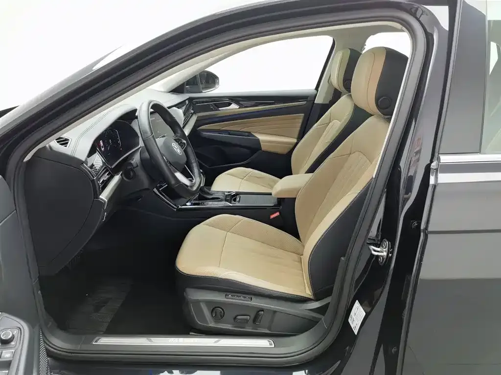Volkswagen Passat — фото 7
