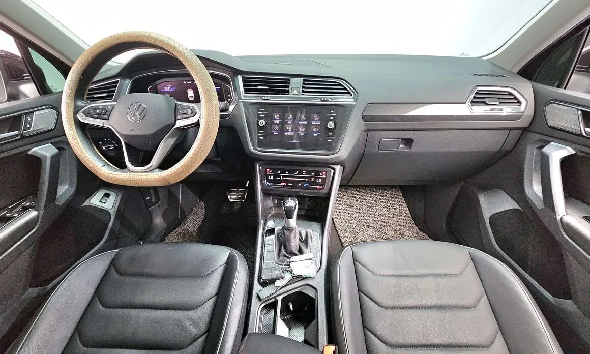 Volkswagen Tiguan 2023 из KR, фото 9