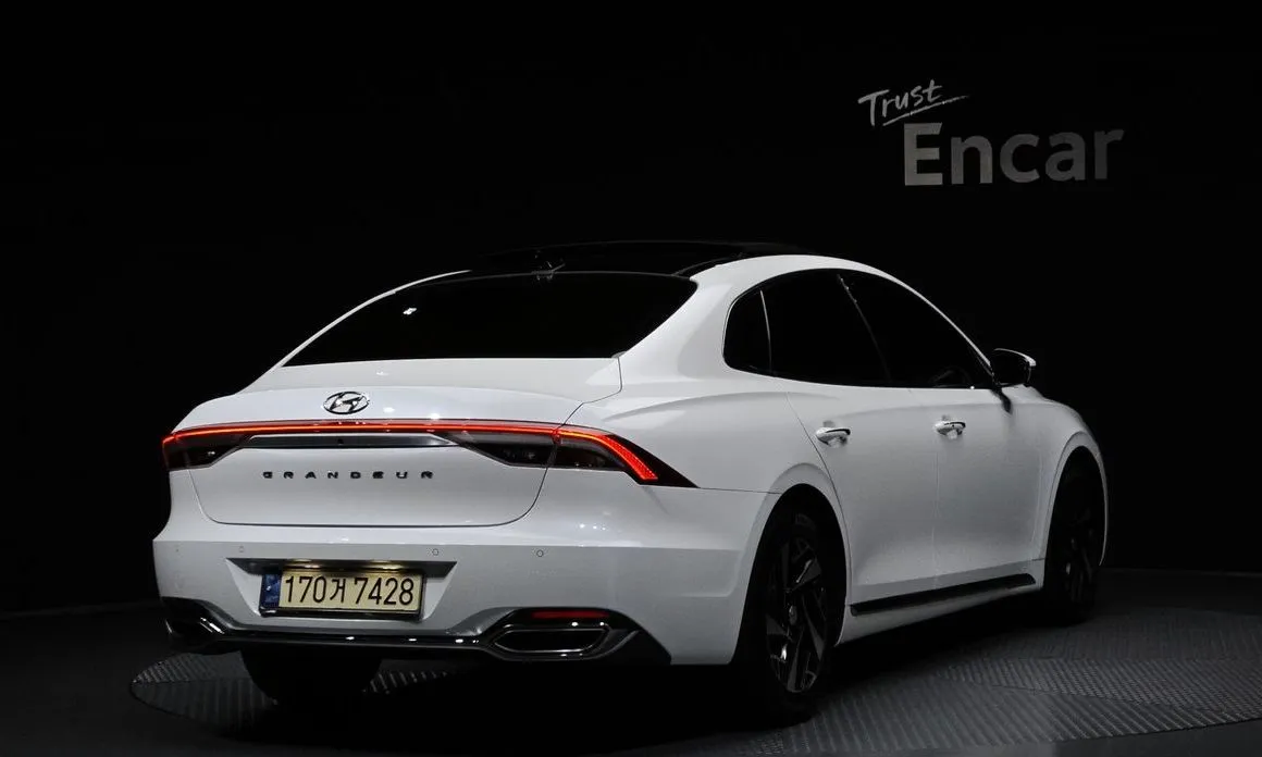 Hyundai Grandeur 2022 из KR, фото 2