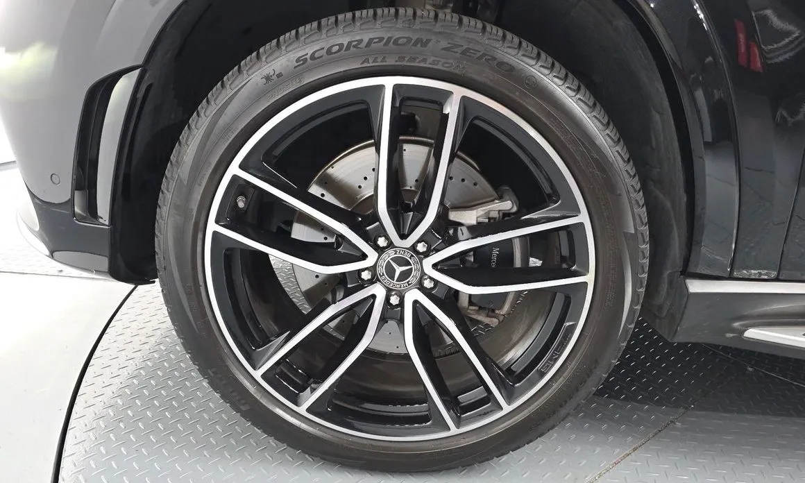 Mercedes-Benz GLS-Class 2023 из KR, фото 9