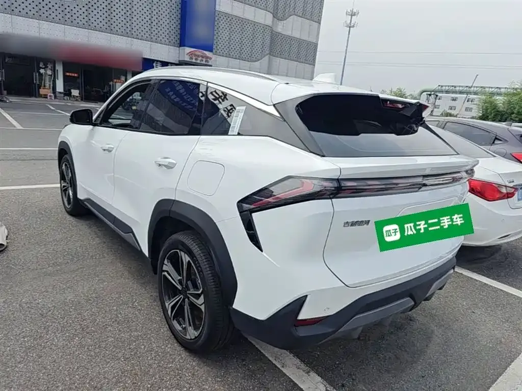 Geely Galaxy L7 — фото 7