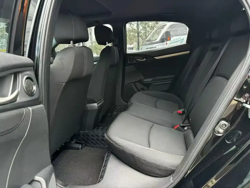 Honda Civic — фото 3