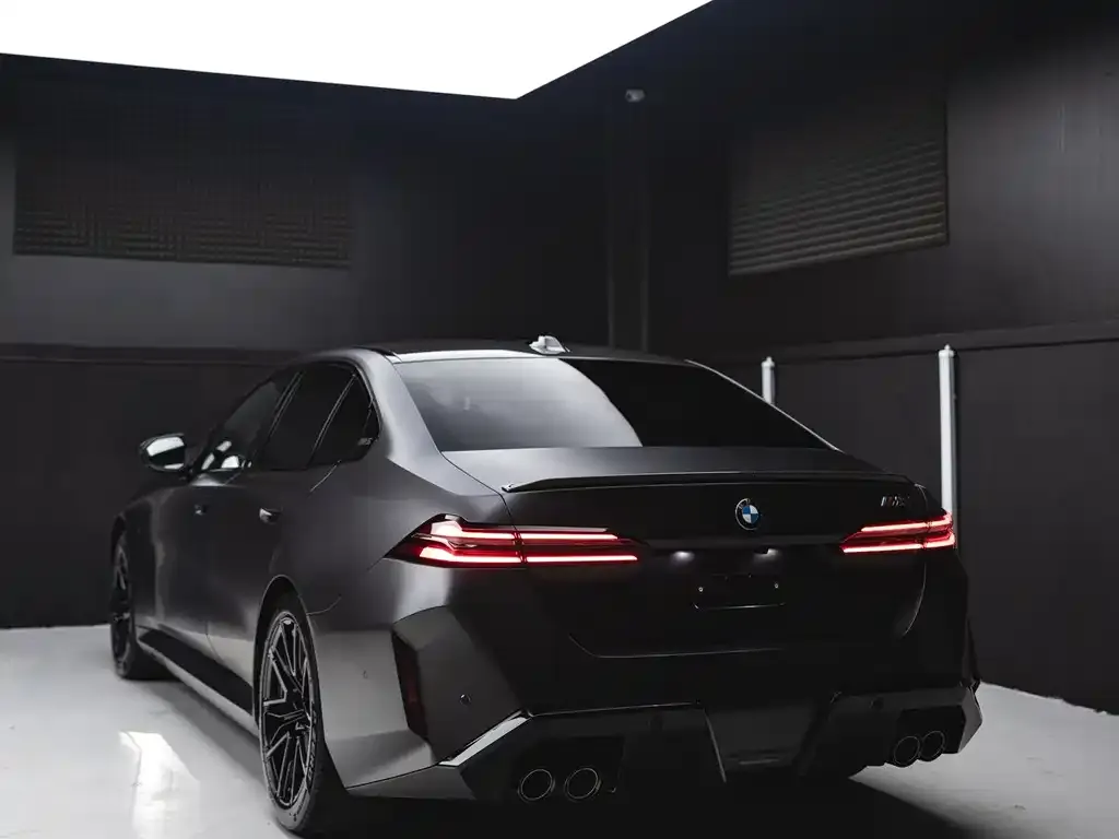 BMW M5 New Energy 2026 из CN, фото 3
