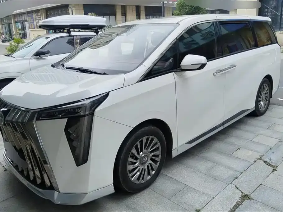 GAC Motor Trumpchi M8 — фото 1