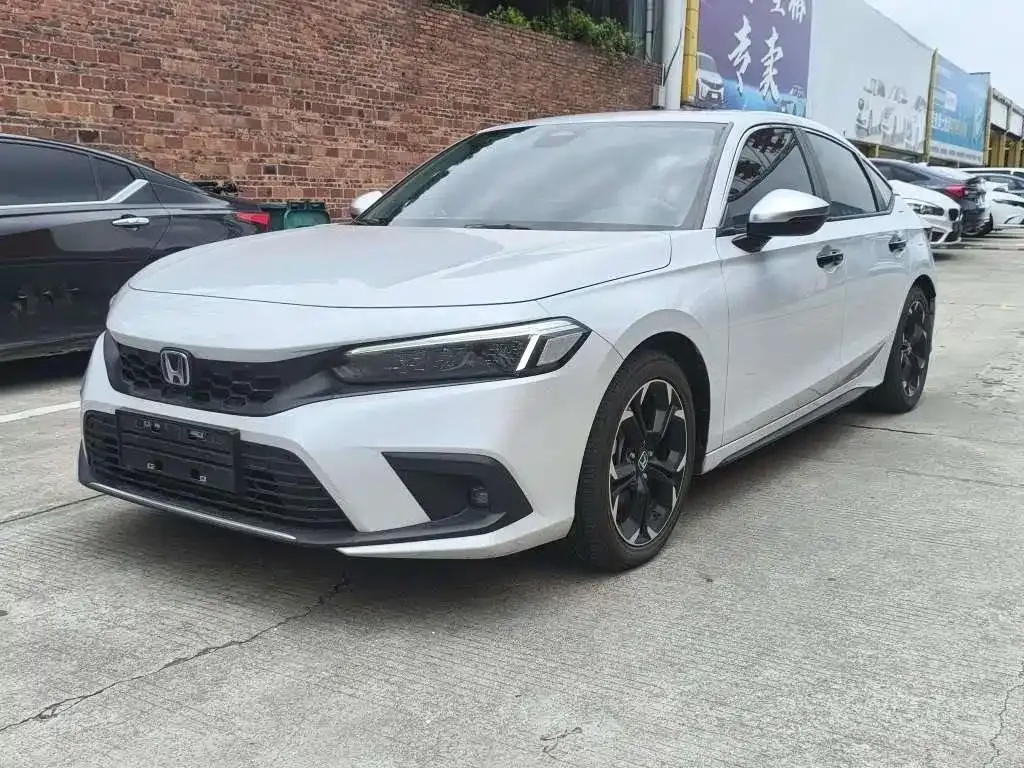 Honda Civic — фото 1