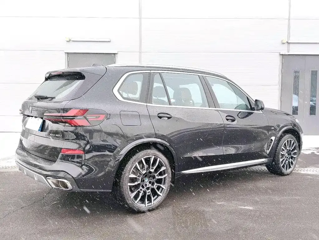 BMW X5 — фото 10