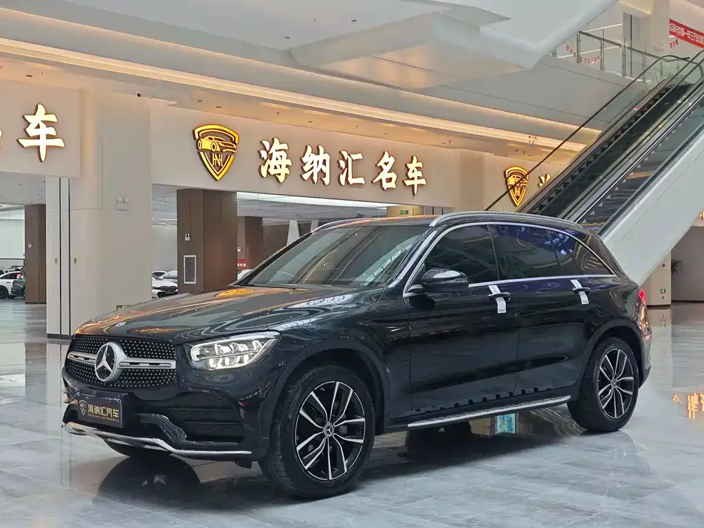 Mercedes-Benz GLC — фото 1