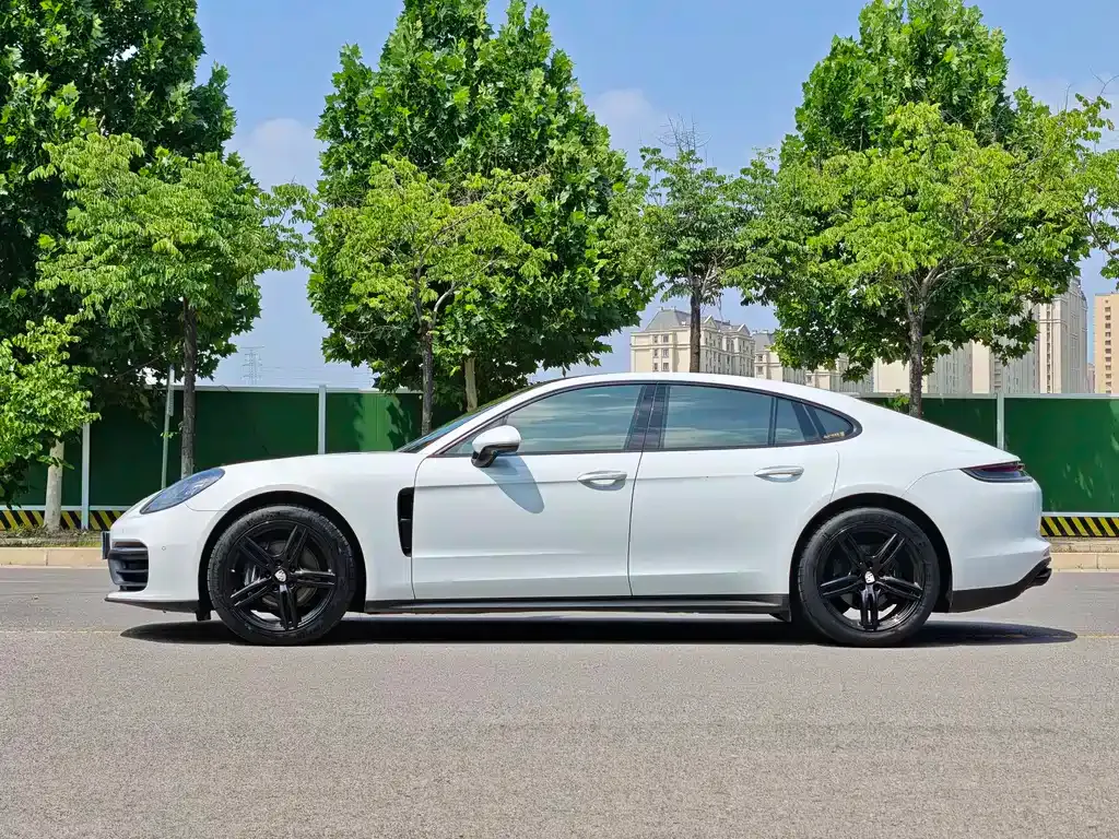 Porsche Panamera — фото 10