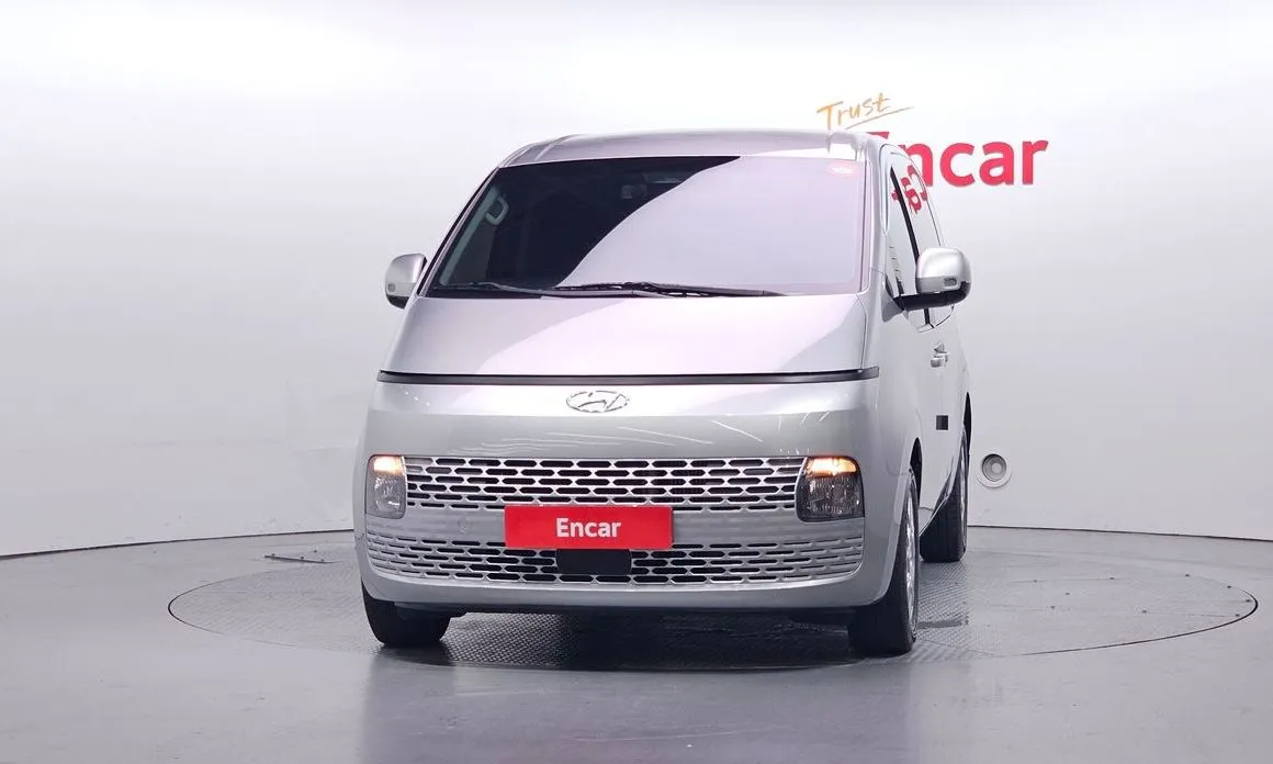Hyundai Staria 2023 из KR, фото 3