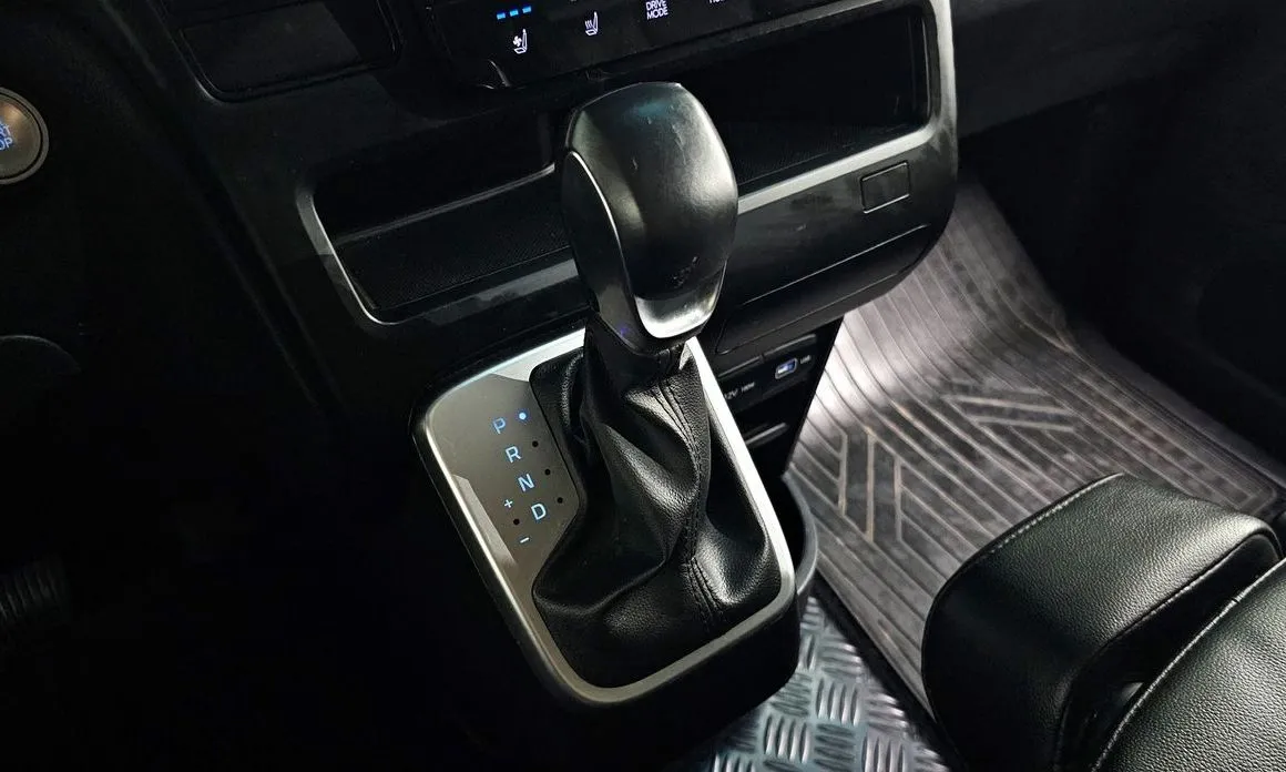 Hyundai Staria 2023 из KR, фото 6