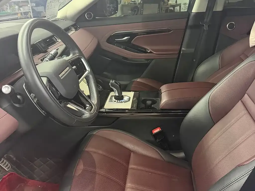 Land Rover Evoque 2023 из CN, фото 8