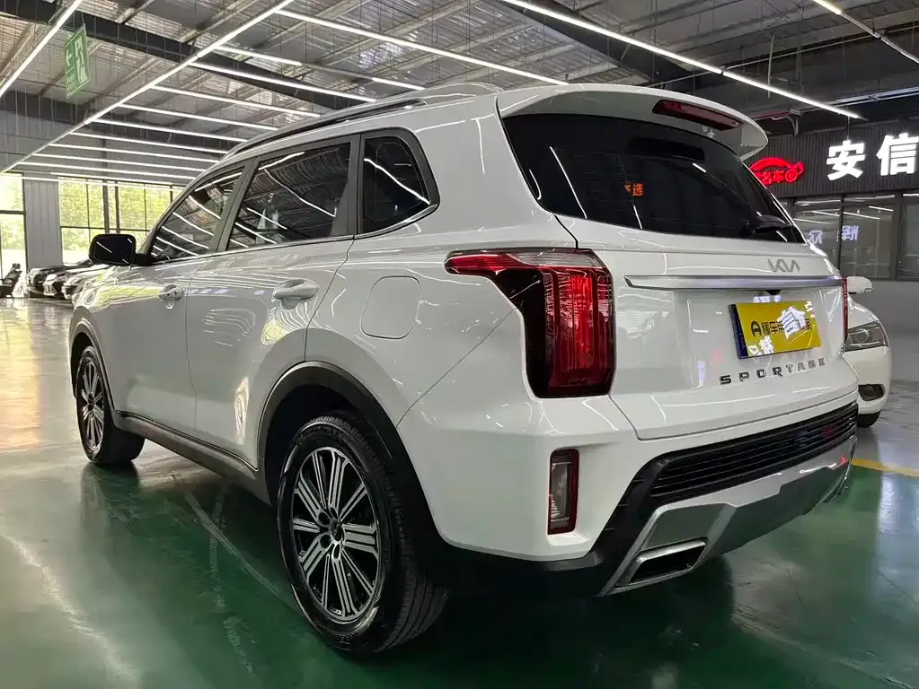 Kia Sportage — фото 7