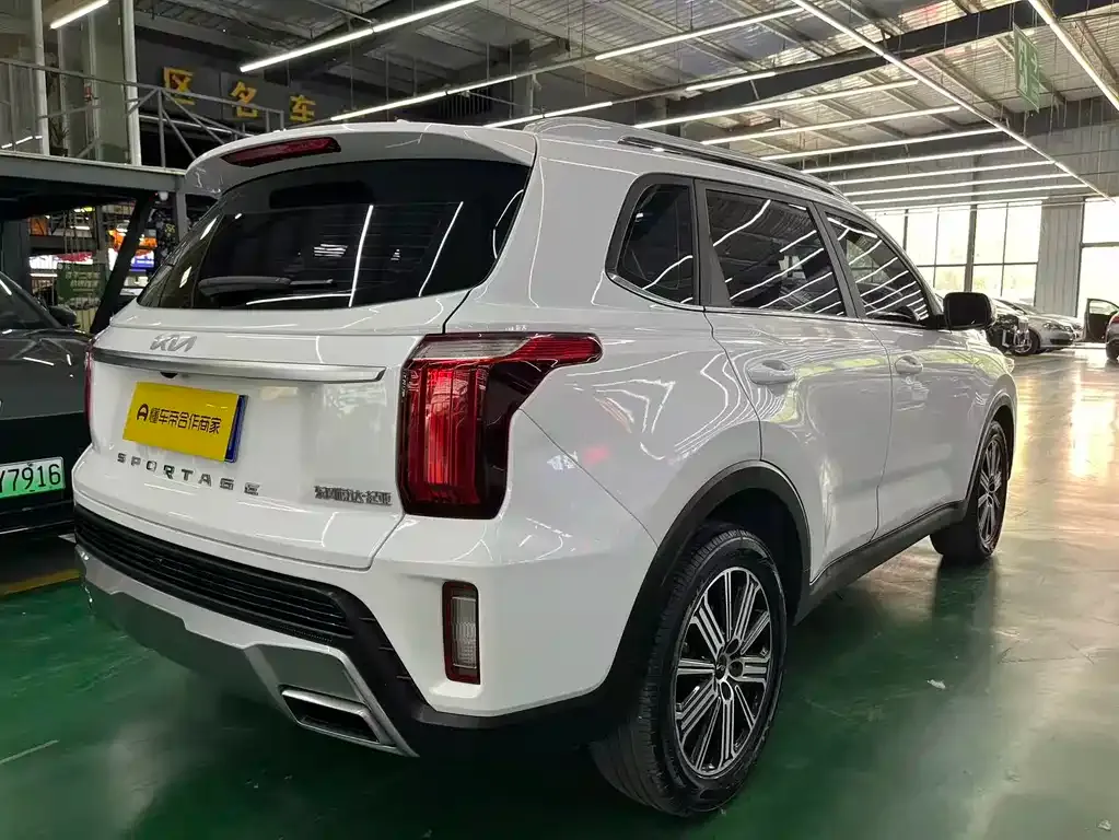 Kia Sportage — фото 6
